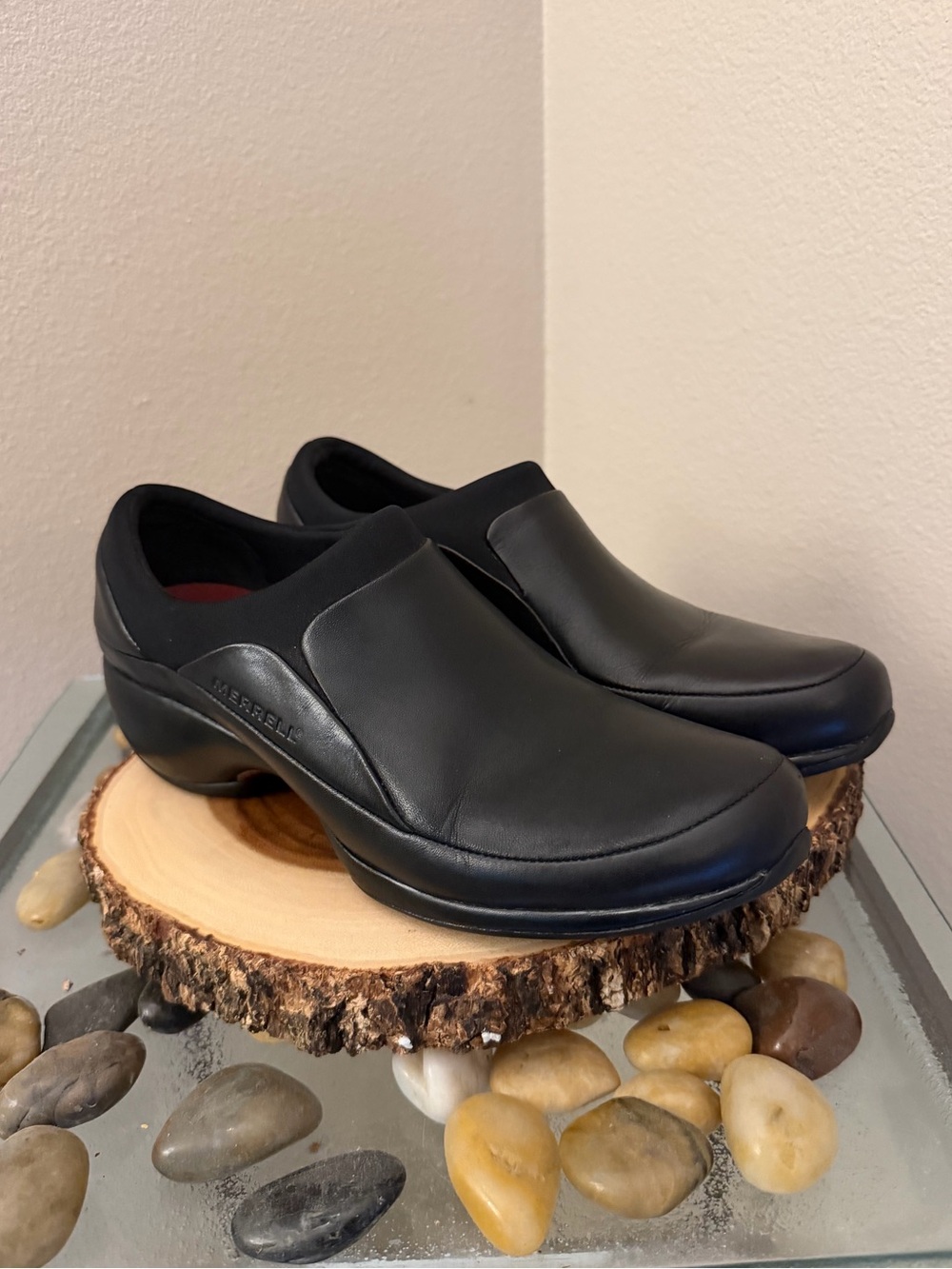 Merrell Spire Black Leather Slip-On Loafers
Women’s Size 6.5